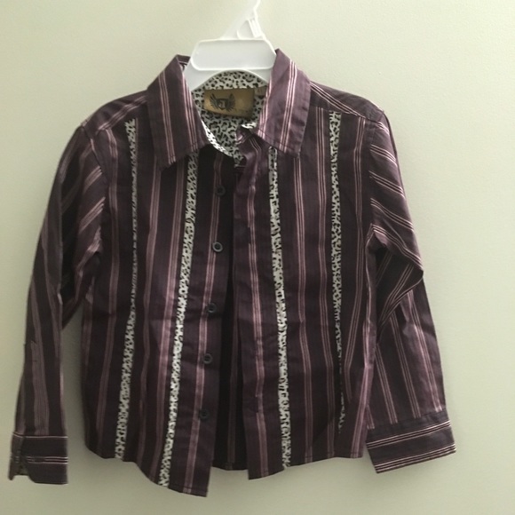 Button down - Picture 1 of 2